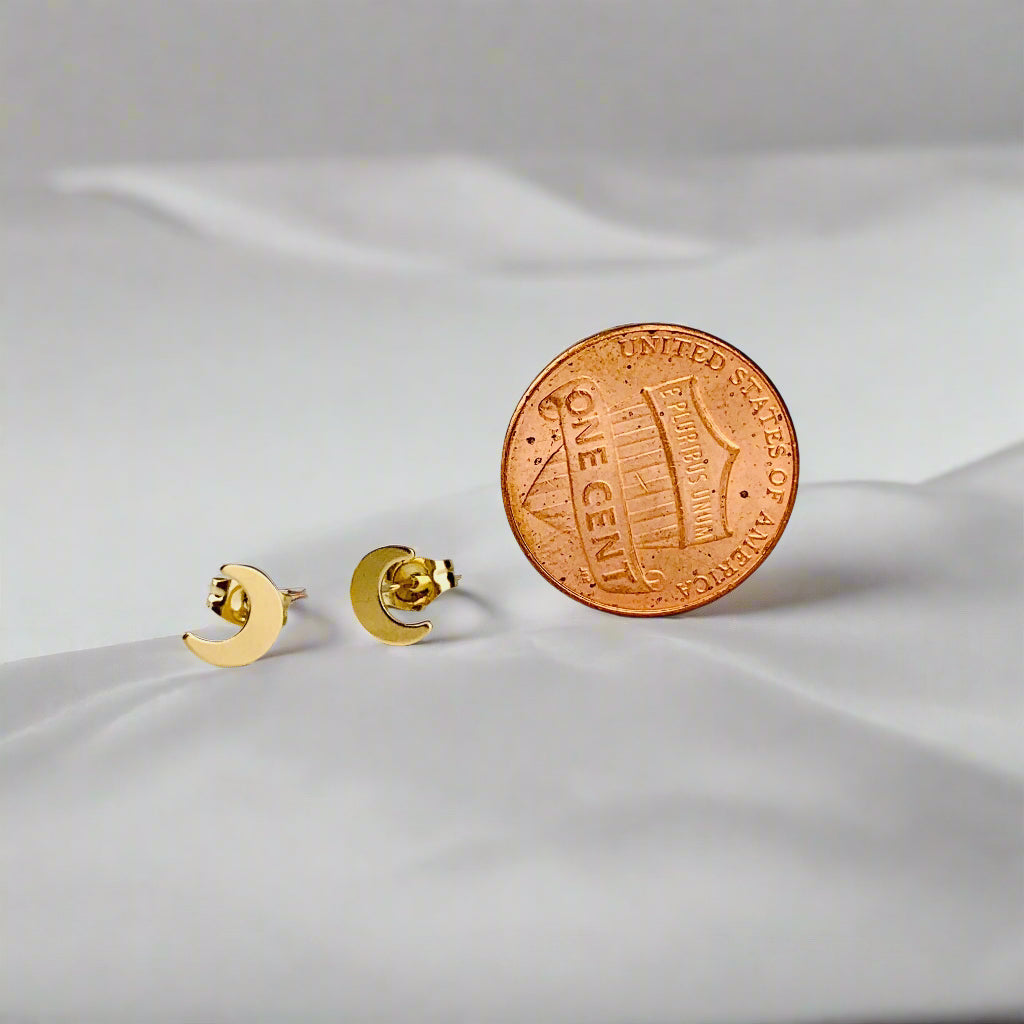 14K Solid Gold Crescent Moon Stud Earrings