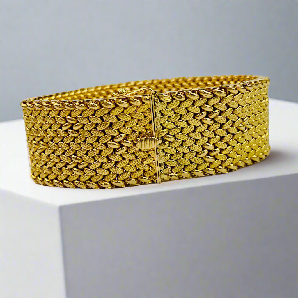 18K Gold Vintage Cartier Mesh Thick Bracelet - Estate Jewelry - 40 grams