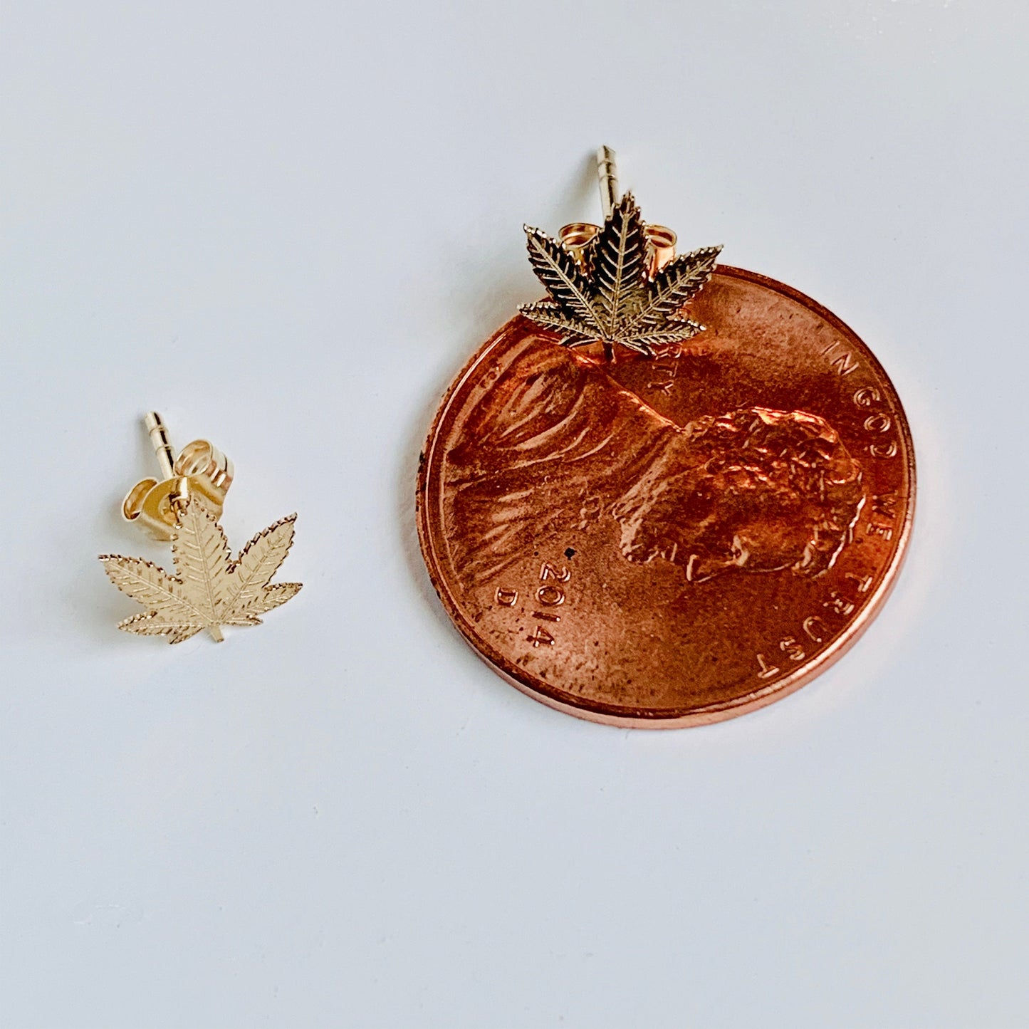 14K Solid Yellow Gold Etched Marijuana Leaf Stud Earrings 7.5mm x 7.5mm