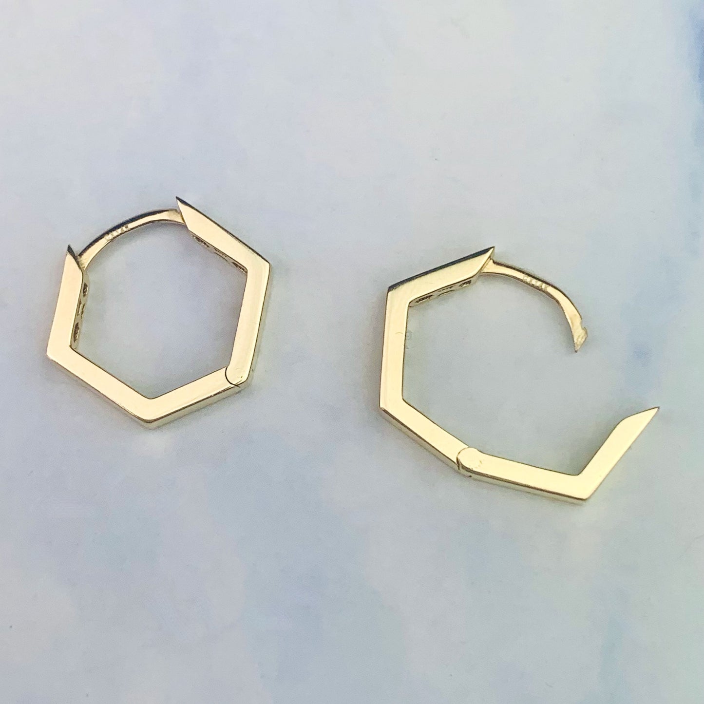 14K Yellow Gold 16mm Hexagon Hinged Hoop Earrings - Solid Gold